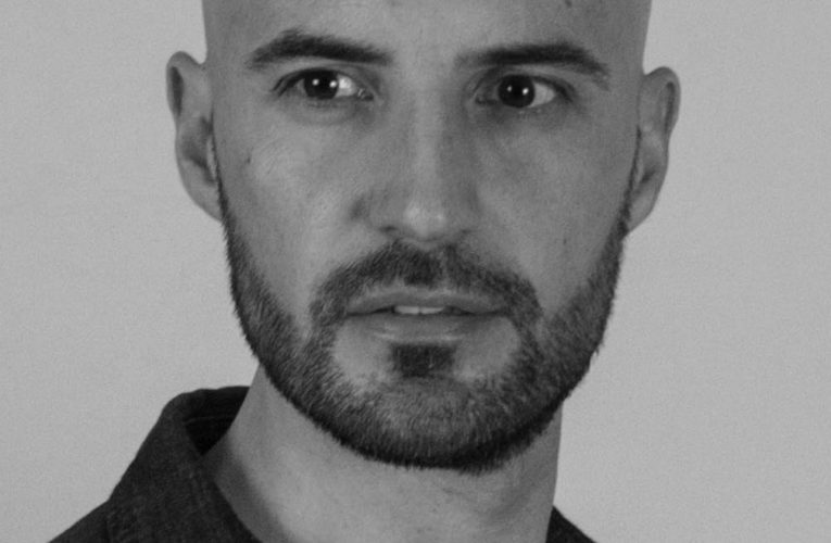 Vicent Ramón Pascual será el diseñador del cartel de la Semana Santa 2025