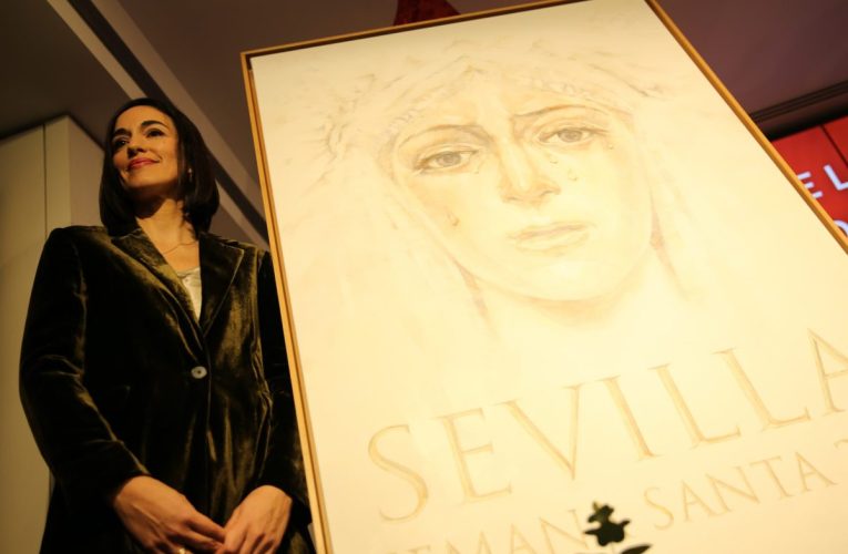LA ESPERANZA MACARENA DA LUZ AL CARTEL DE LA SEMANA SANTA DE SEVILLA 2025 DE VIRGINIA SALDAÑA