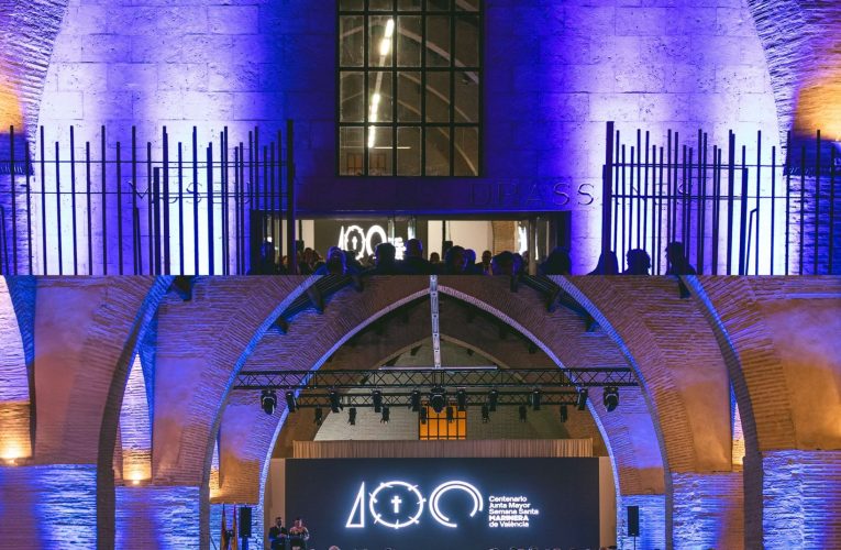 La Gala del Centenario de la Junta Mayor brilla en las Reales Atarazanas