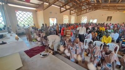 La Iglesia de la Esperanza en Bangassou es bendecida