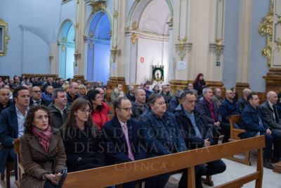 Los nazarenos y nazarenas de Cuenca empiezan la Cuaresma recibiendo la tradicional ceniza