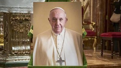 La Hermandad celebra Misa Funeral por Su Santidad el Papa Francisco