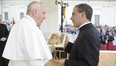 La Hermandad de la Macarena lamenta profundamente el fallecimiento del Papa Francisco