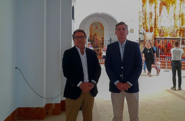 La Fundación Ecotic y Grundig donan dos pantallas al Santuario de Ntra. Sra. del Rocío para mejorar la visión en los cultos