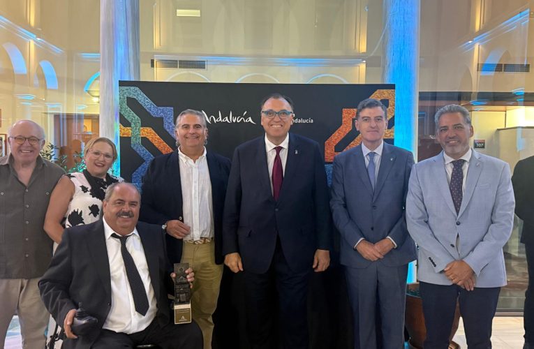 La Asociación ‘Camino del Rocío sin Barreras’, premio Andalucía de Turismo 2025