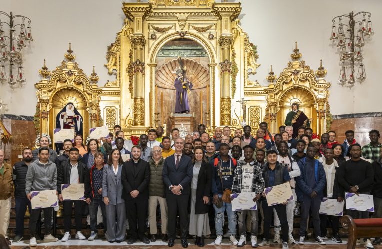 Finaliza el proyecto social “Cruzando Puentes” | Hermandad del Gran Poder