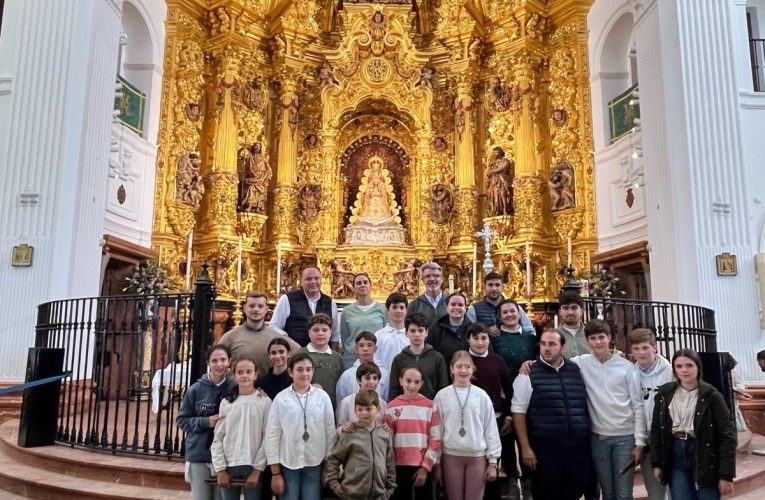 La Escuela de Tamborileros peregrinó al Rocío