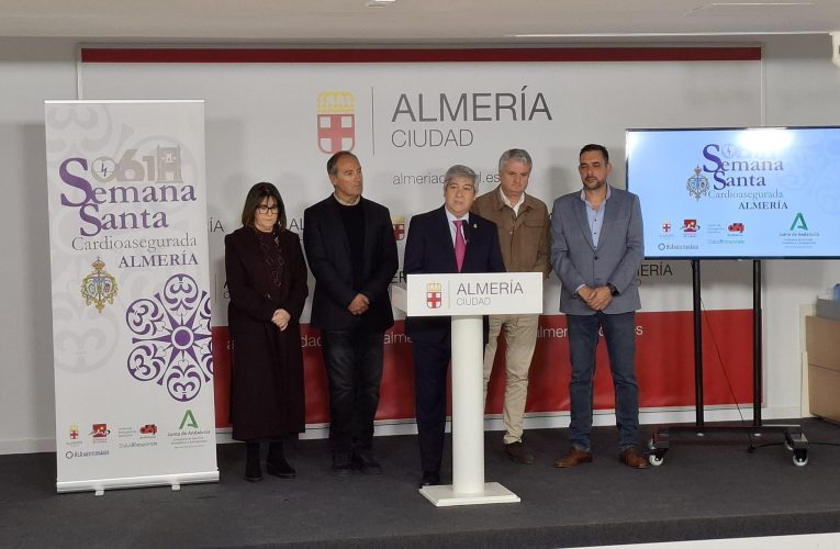 Almería refuerza la seguridad sanitaria en Semana Santa con formación en RCP para las hermandades