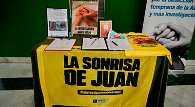 La Sonrisa de Juan impulsa una recogida de firmas por un cribado neonatal universal en la Hermandad de la Macarena
