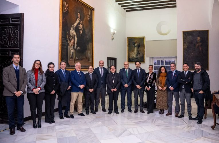 El Administrador Apostólico recibe al pregonero de la Semana Santa de Cádiz 2026