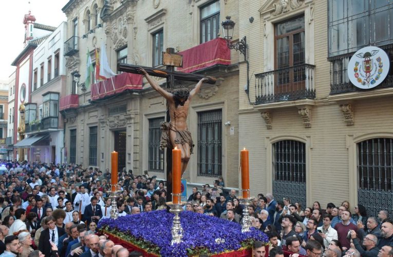 GALERÍA DE IMÁGENES DEL VÍA CRUCIS 2026 – Consejo General de Hermandades y Cofradías de la Ciudad Sevilla