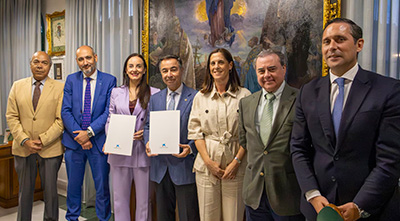 La Hermandad de la Macarena, Caixabank y la fundación “La Caixa” renuevan los acuerdos sociales