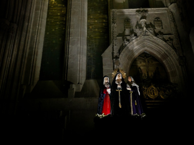 La instantánea ‘Vigilia en el templo’, de Adrián Martínez Vicente, ganadora del XVII Premio de Fotografía de la JdC