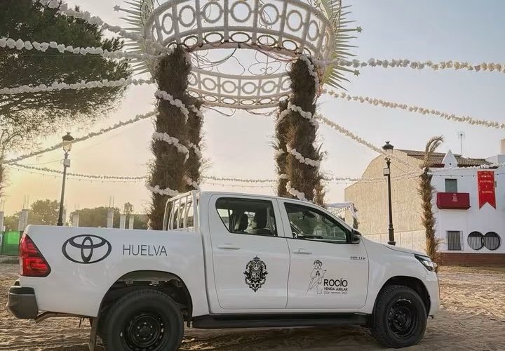 Toyota Huelva y Autopichi Almonte ponen a disposición de la Hermandad vehículos para la Venida