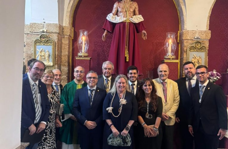 Toma de posesión de la nueva junta de gobierno de la hermandad del Despojado.