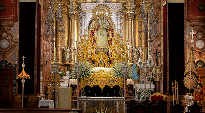 La Basílica amanece revestida para la celebración de la Solemne Función Principal de Instituto